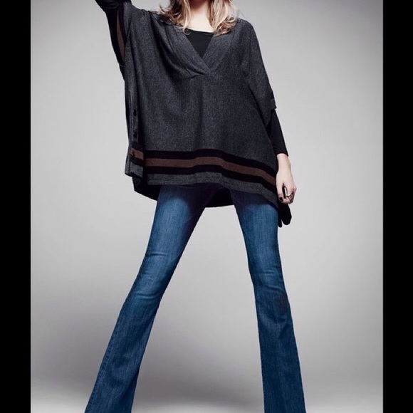 Nordstrom | Hinge | Sweater Poncho | Detailed Border - Picture 2 of 9